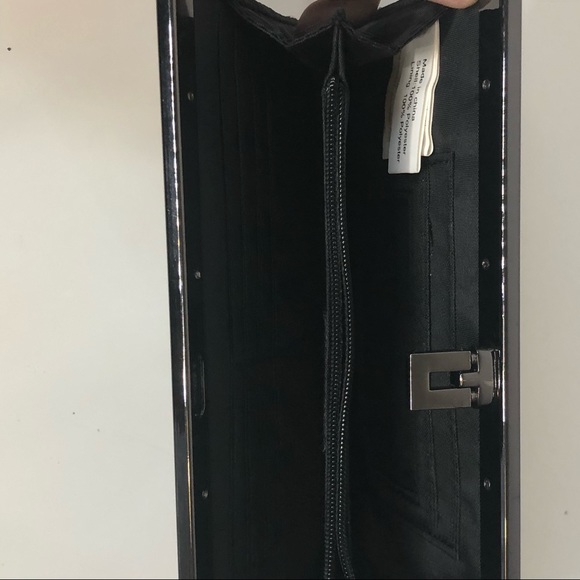 Aldo Black snake print clutch with small clasp - Picture 4 of 4